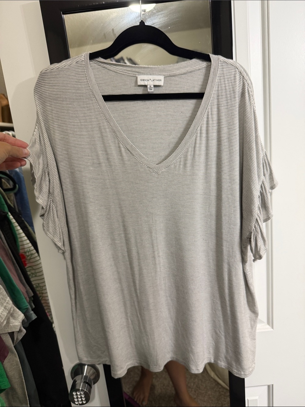 Gibson Latimer Light Gray Striped V-Neck Short Sleeve Top